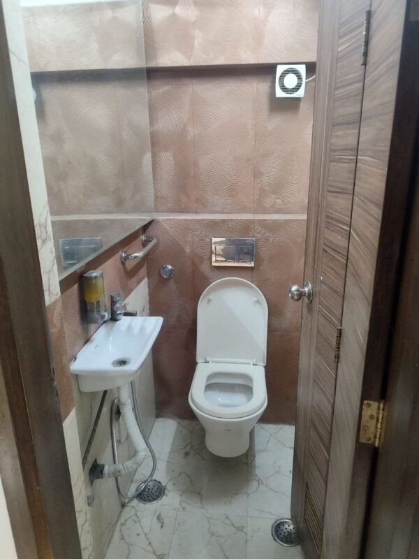 Girls Room No. OO-105 : Single Room - Image 6